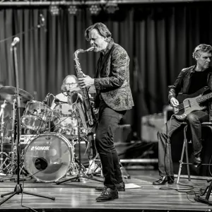 SWEET 'D'BUSTER EXPERIENCE